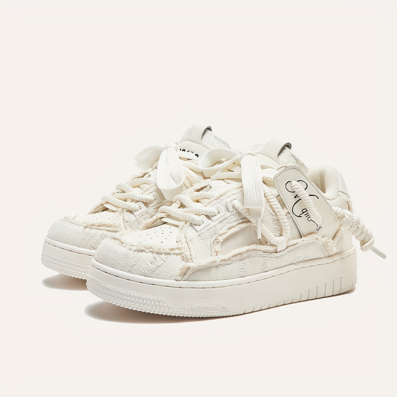 Tênis de skate feminino de grife - Tênis brancos para todas as estações, uso diário e looks formais - Calçado minimalista e elegante, versátil, com design moderno e durável.